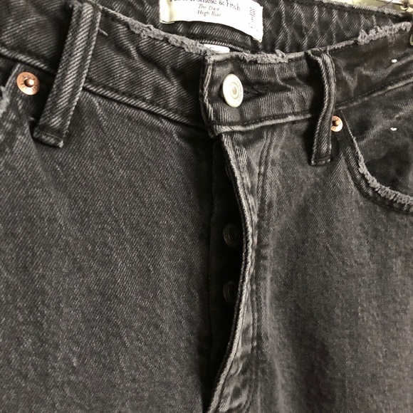 Abercrombie and Fitch Curve Love The Dad High Rise Jeans Short Black Distressed - Picture 5 of 14